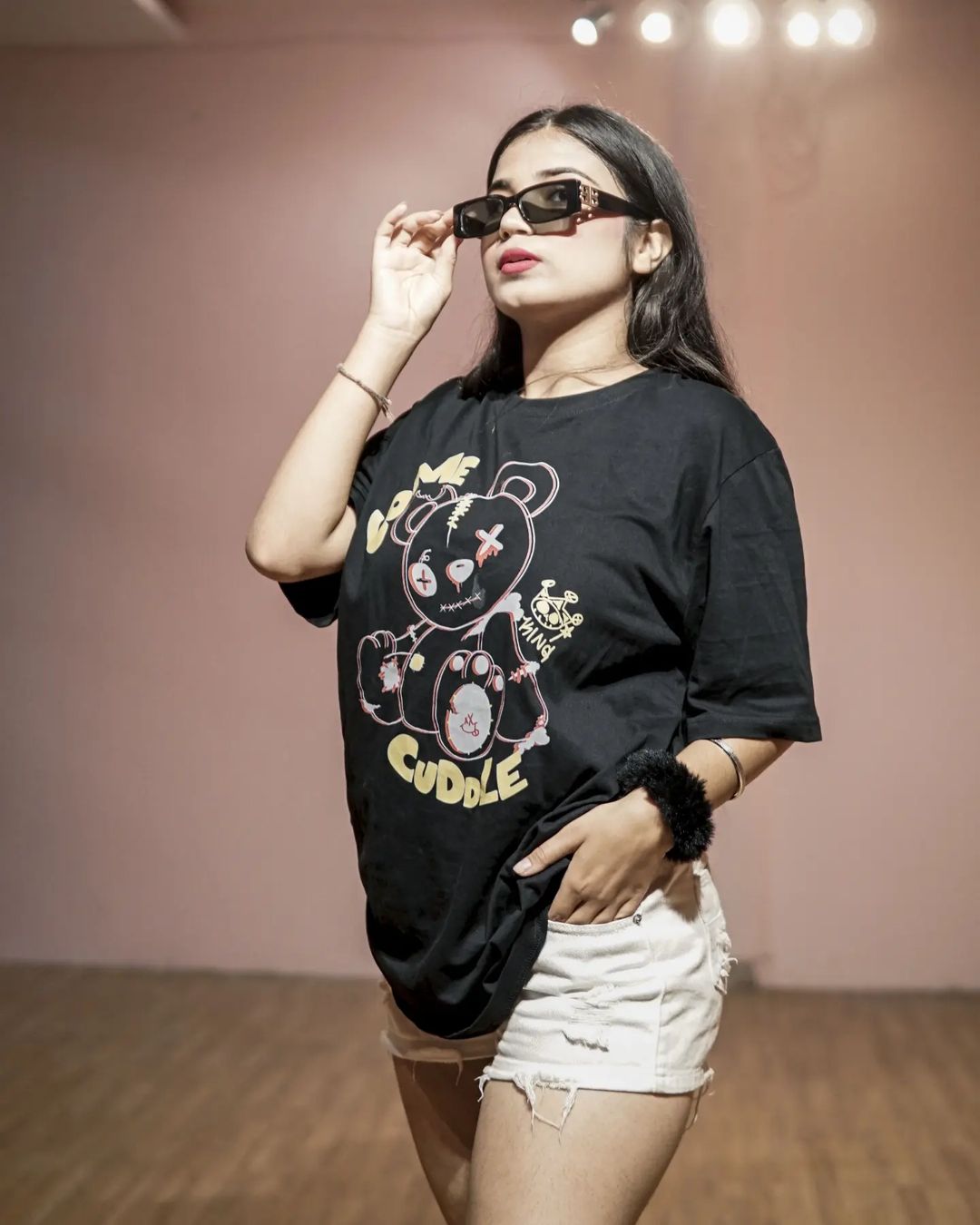 Come Cuddle Unisex Oversized T-Shirt